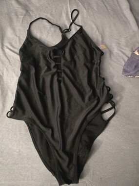 Size Lg Swimsuits